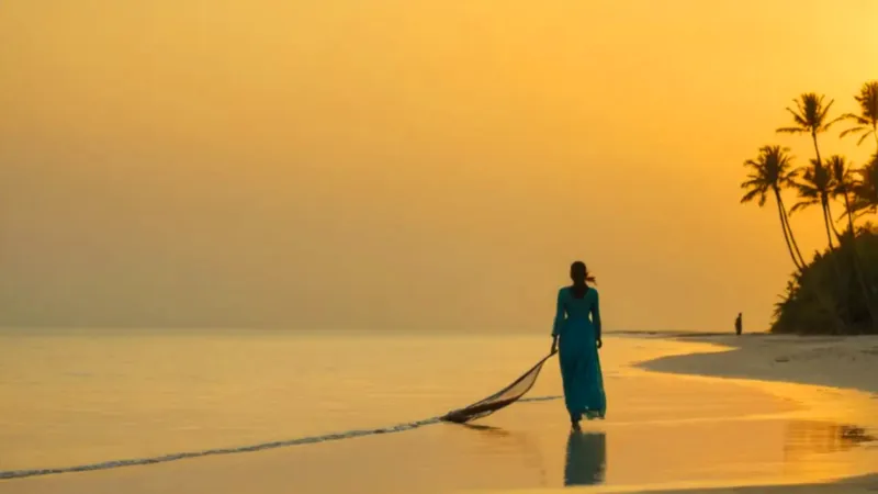 Mujer solitaria en la playa al atardecer